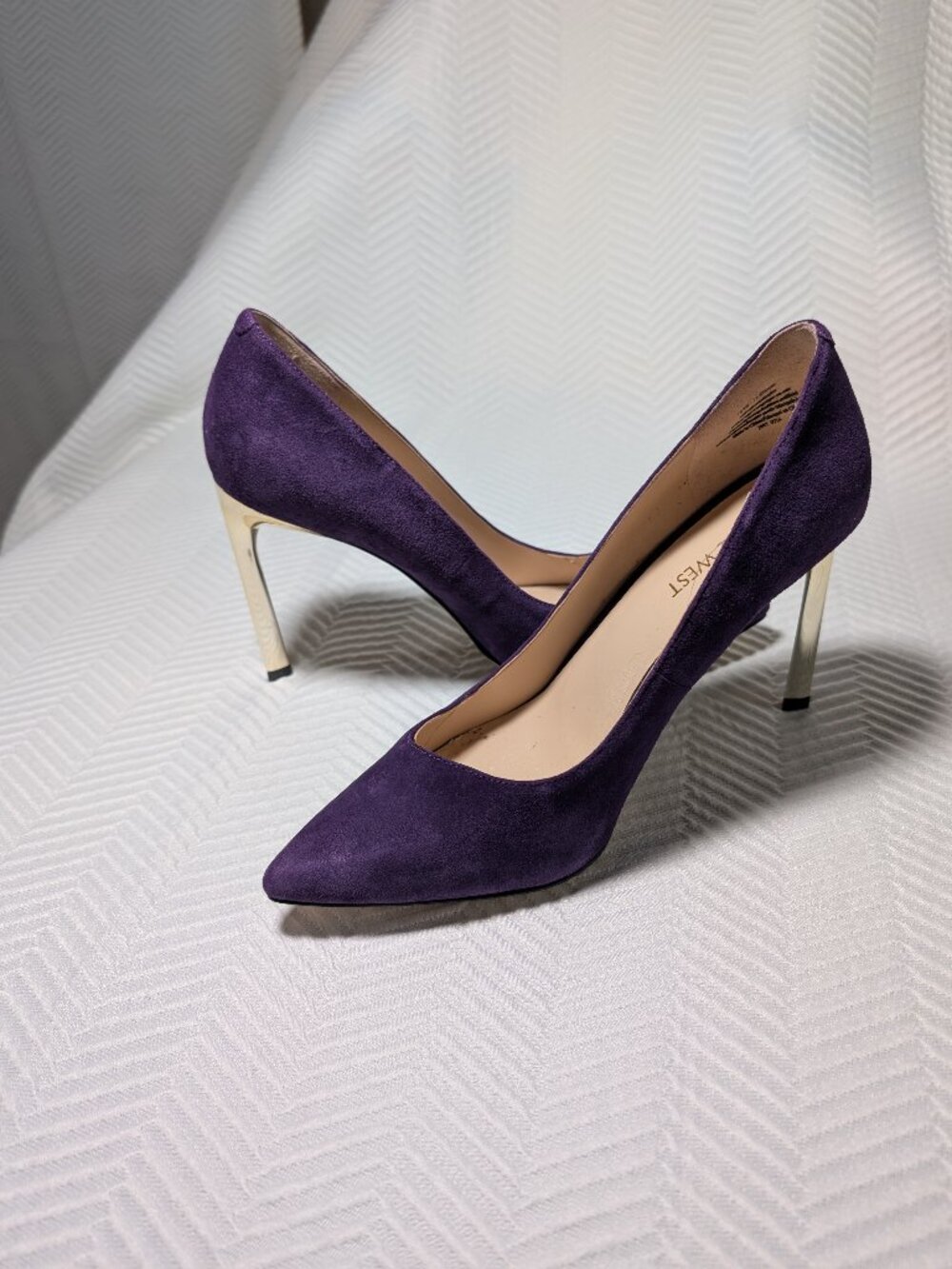 Nine West Kaylee Purple Suede Stiletto Pumps with Gold Heel Pointy Toe Size 7.5